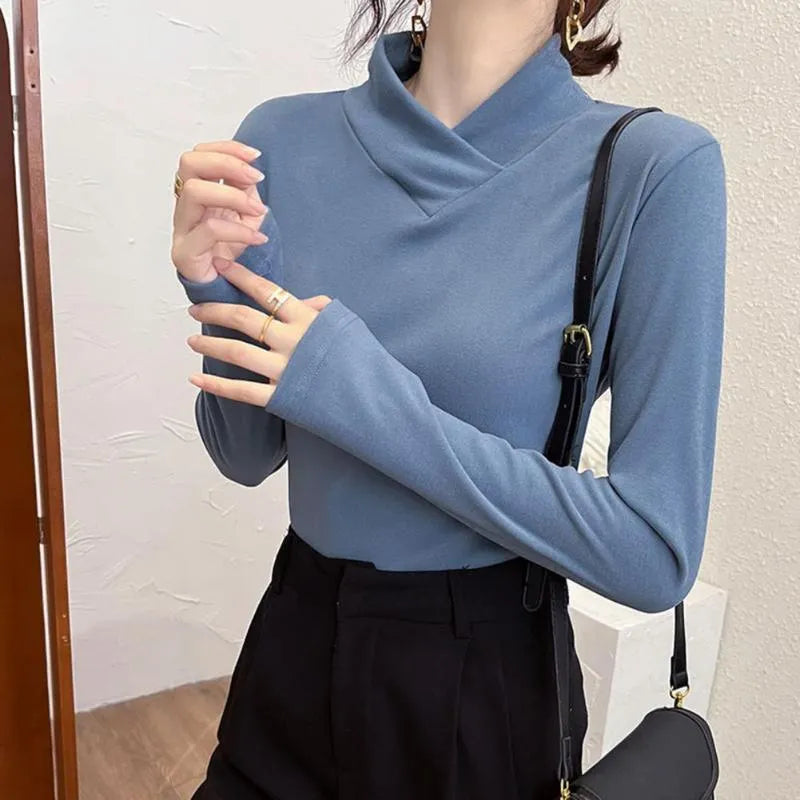 Emma | Elegant Turtleneck Fit